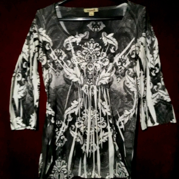 One World Women's Mid Length Sleeve Blouse/Tee - Picture 2 of 10